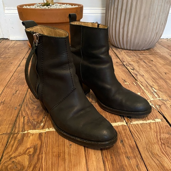 Acne Pistol ankle boots - Picture 1 of 8